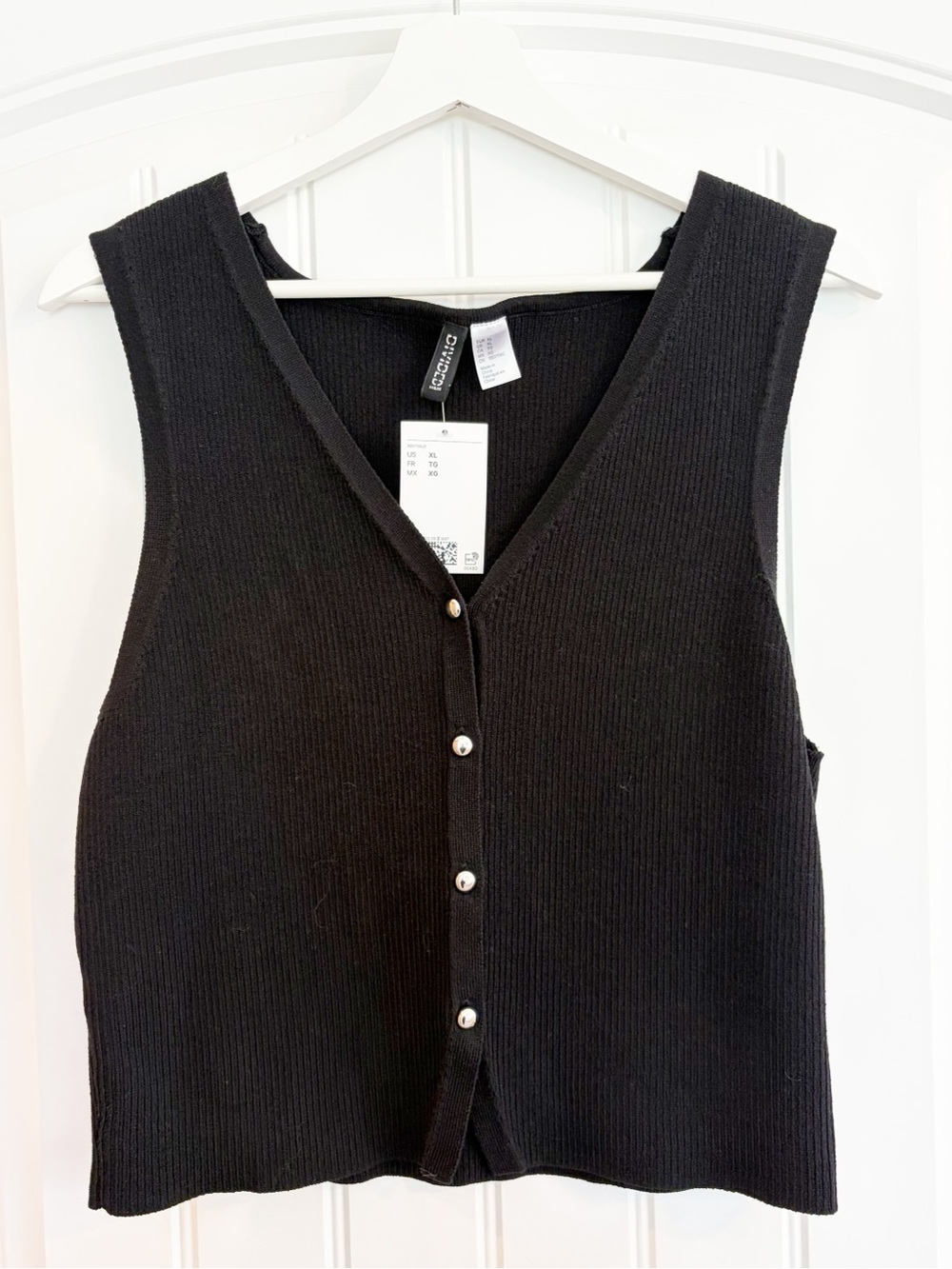 H&M I NWT Black Ribbed Sleeveless Button Cardigan Vest Sweater